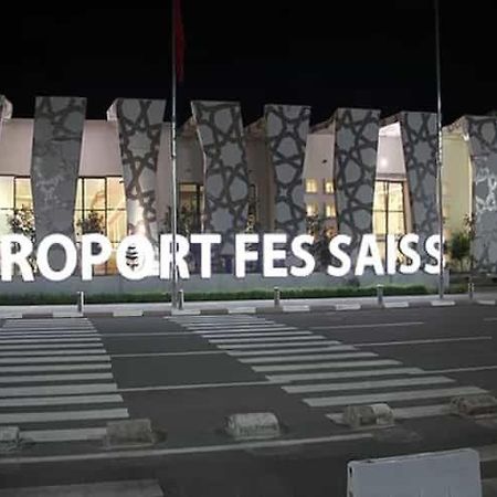 Logement Hotel Et Navette Gratuite フェズ エクステリア 写真