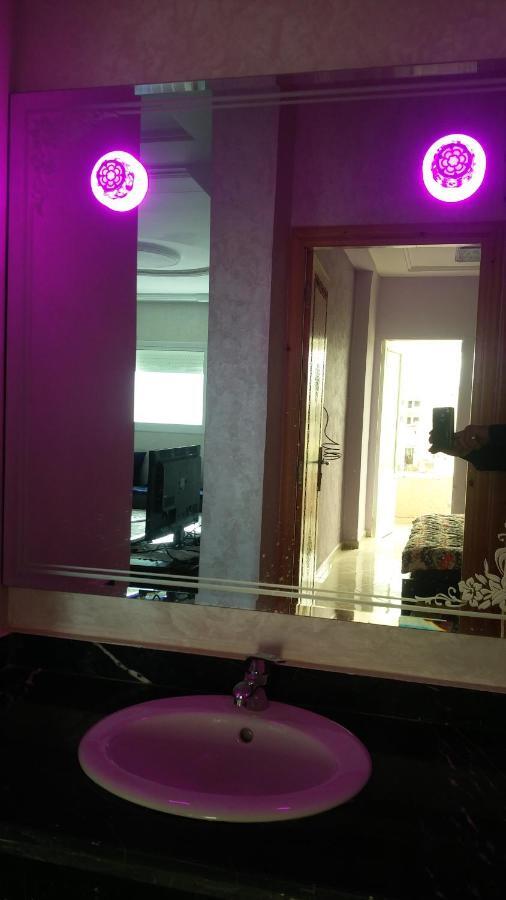 Logement Hotel Et Navette Gratuite フェズ エクステリア 写真